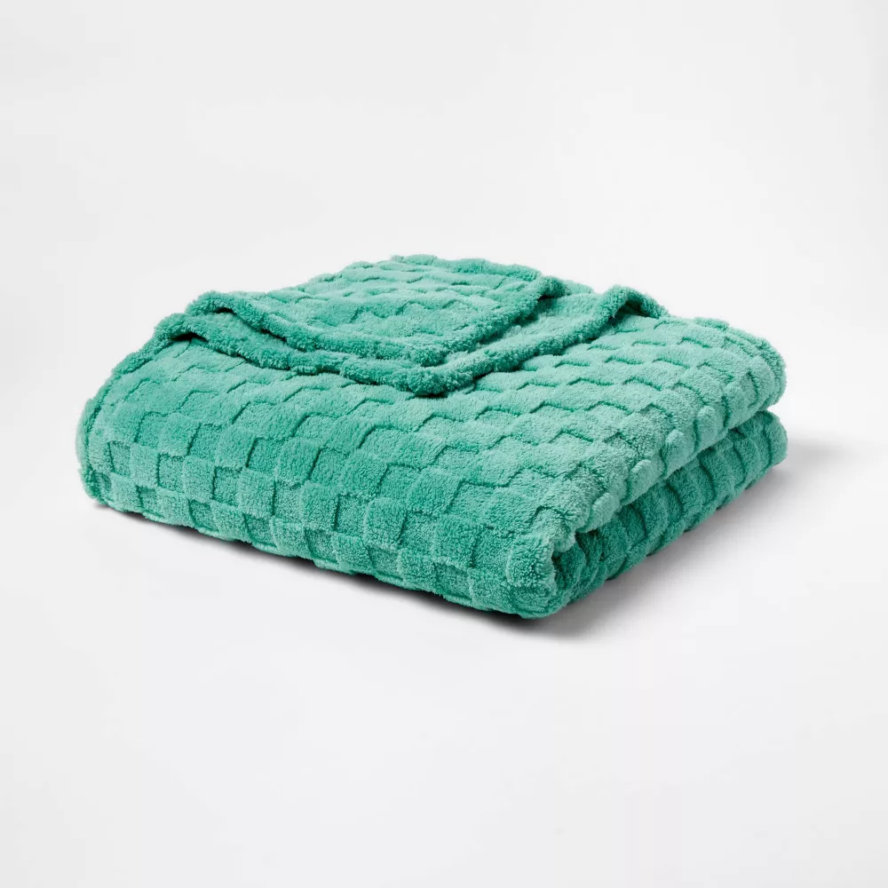 Room Essentials Checkered Jacquard Plush Blanket