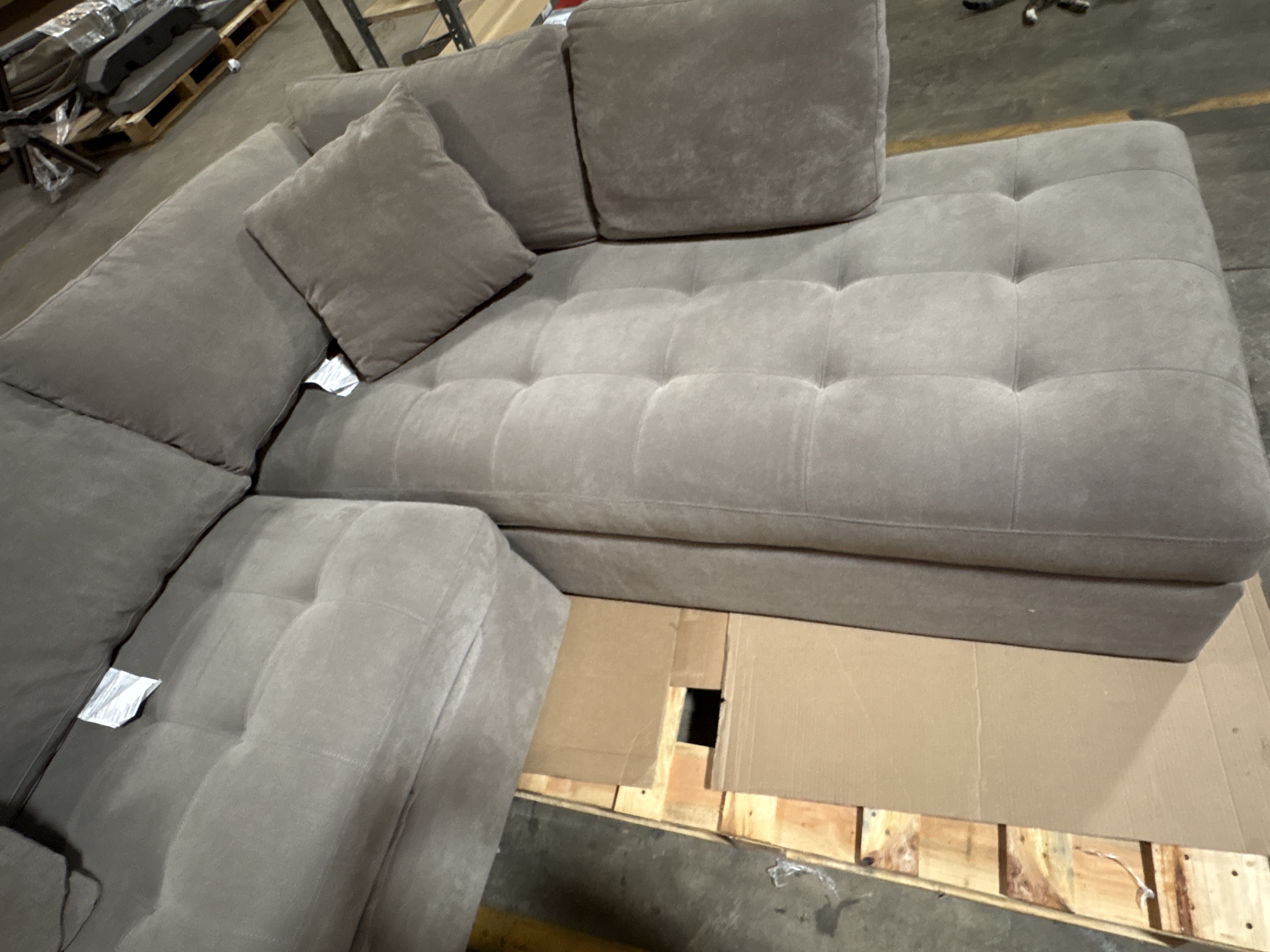 Thomasville Miles Fabric Sectional with Power Footrest