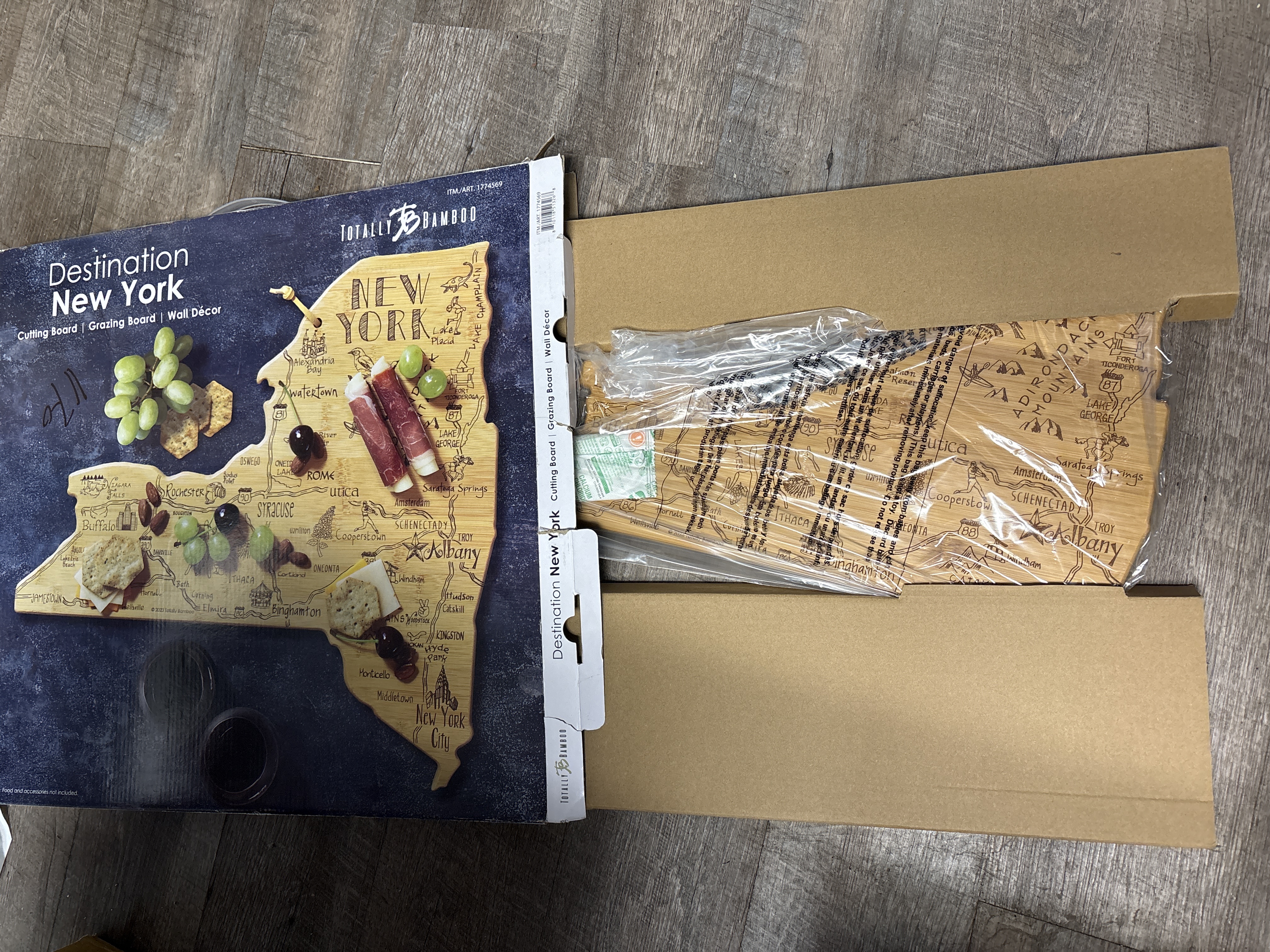 Destination New York Cutting Board