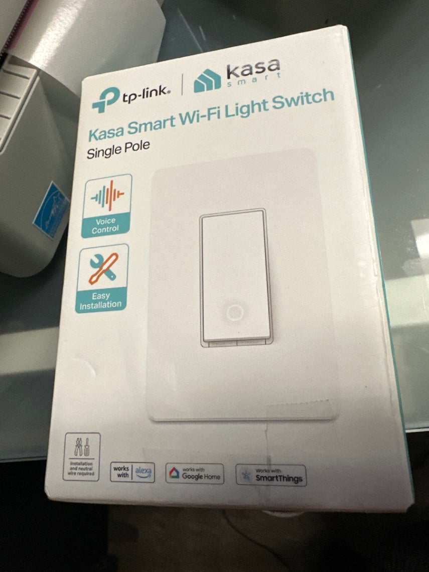 TP-Link Kasa Wi-Fi Smart Light Switch (HS200) - White