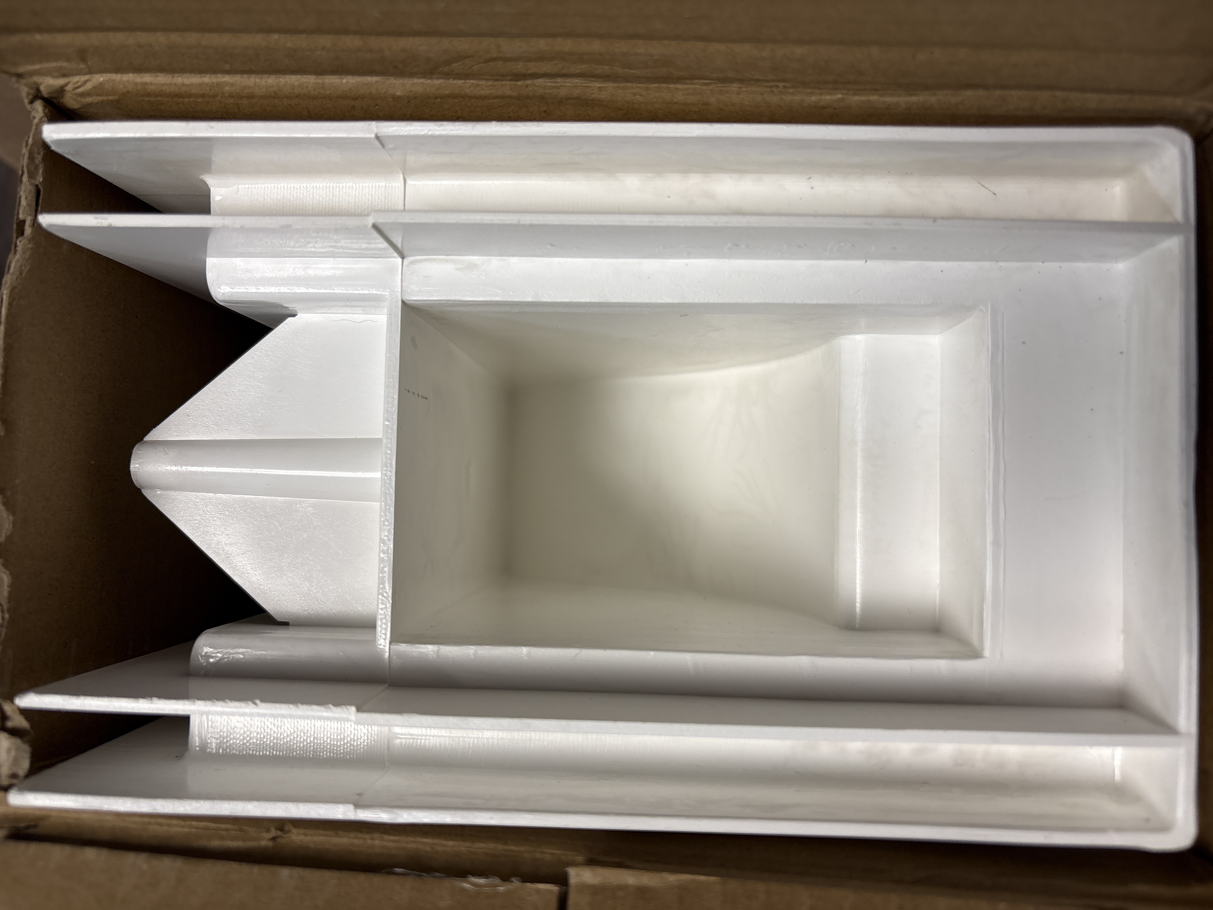 Mayne 2 Pack Yorkshire Decorative Brackets - White