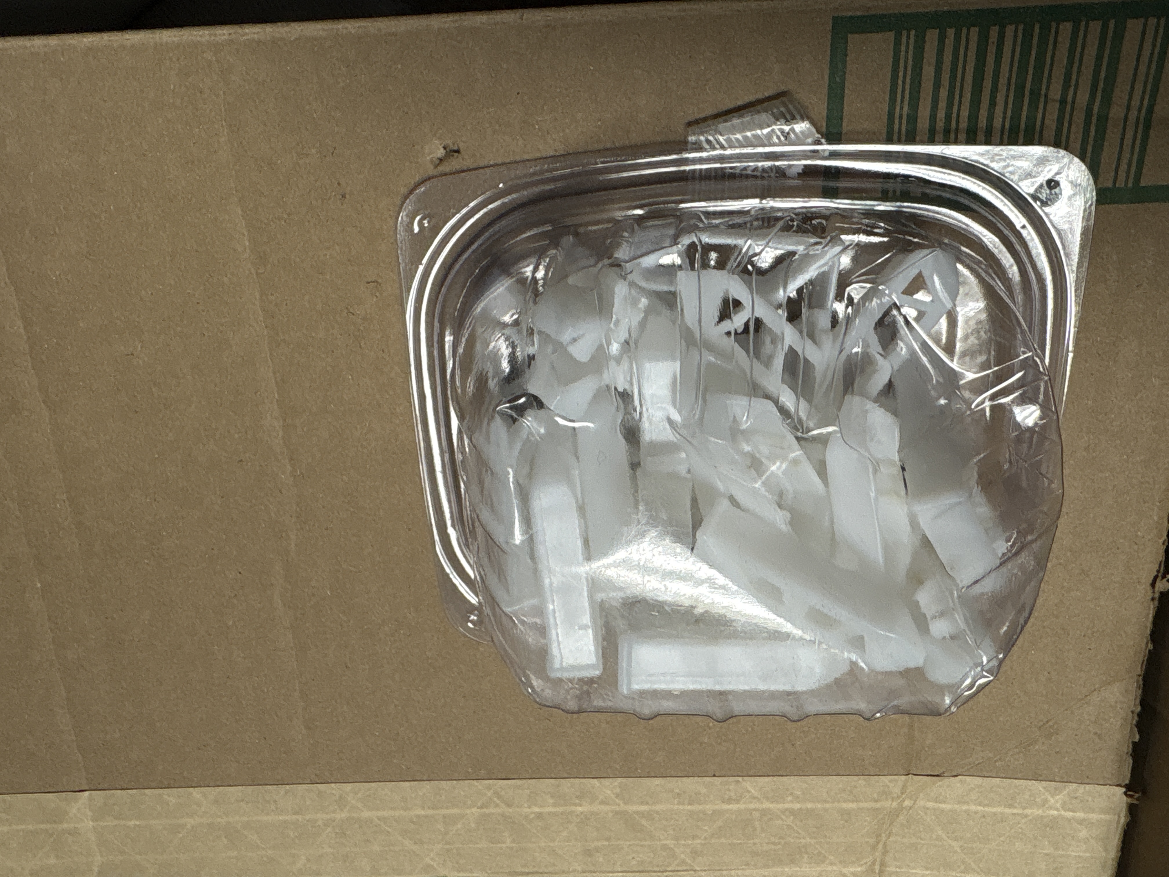 Prime Line Screen Frame Corner, Cream Plastic, 3/4 X 7/16-in., 20-pk