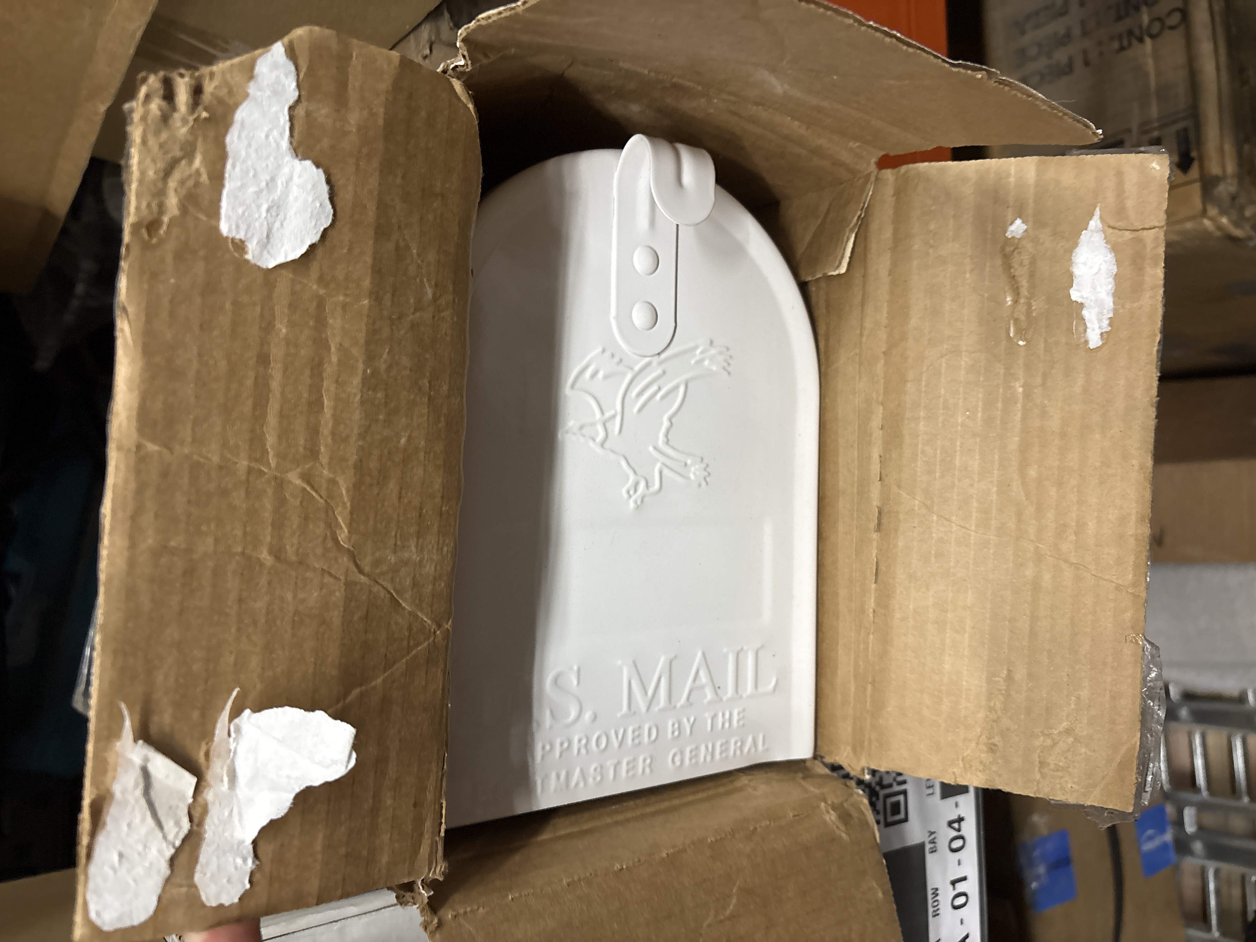 Gibraltar Mailboxes Elite T1 White Steel Medium Post Mount Mailbox E1100wam