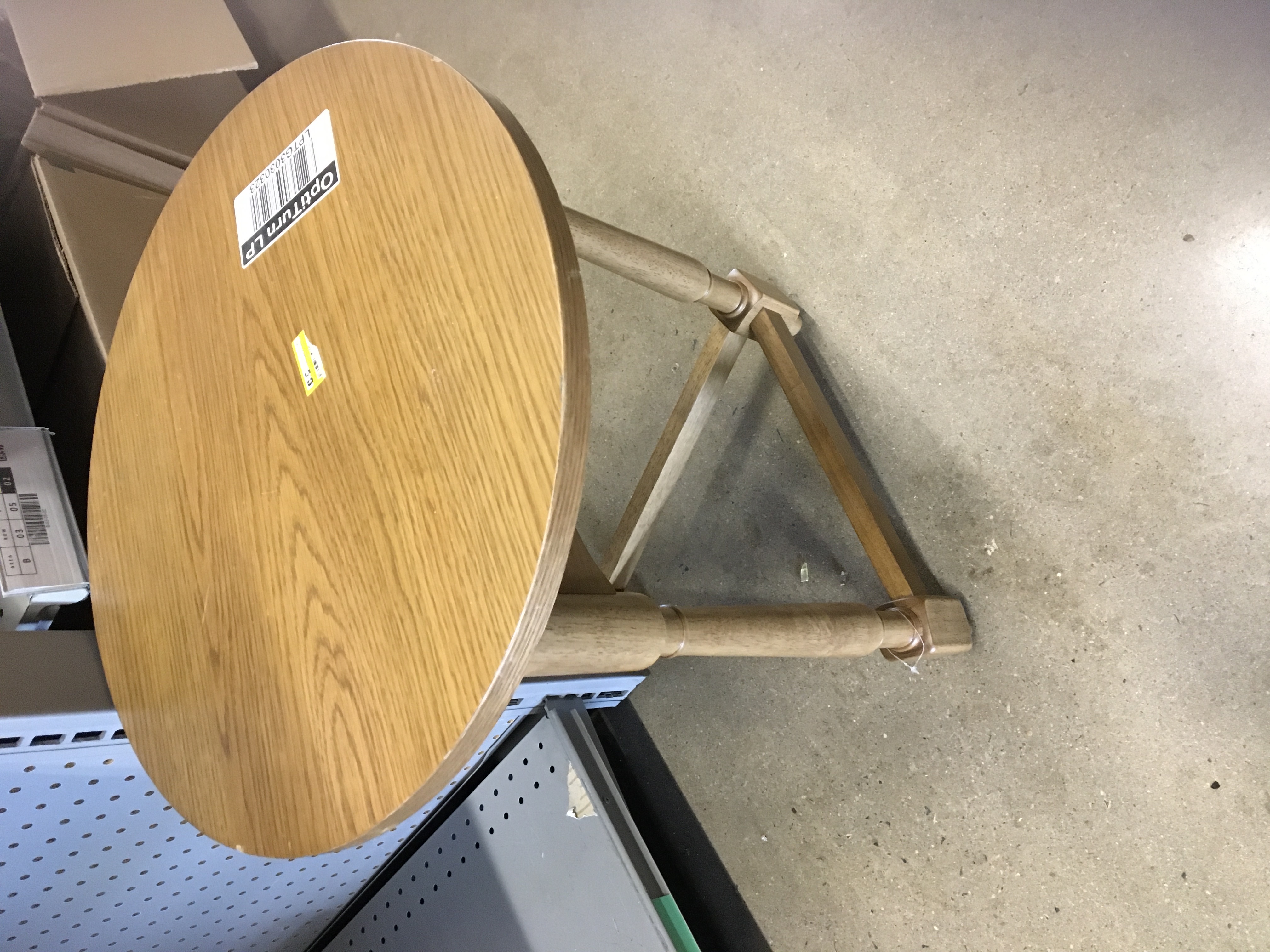Scalloped Accent Table Light Oak